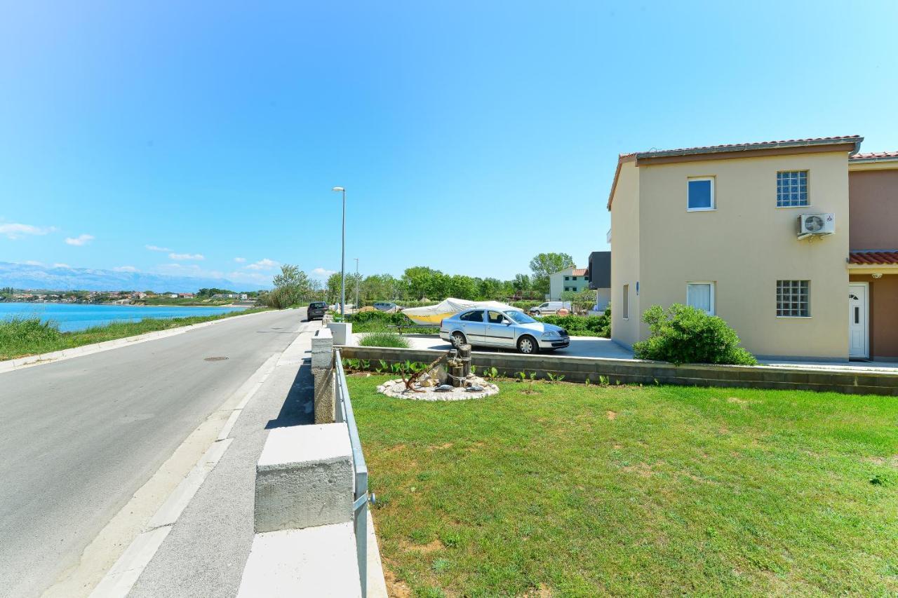 Apartments By The Sea Nin, Zadar - 13172 Kültér fotó